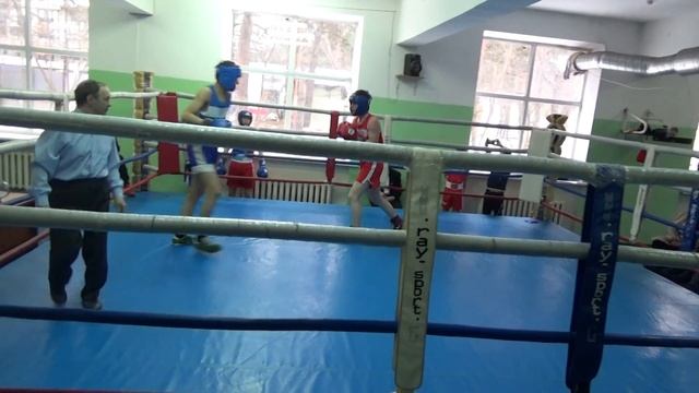 Егор Спирин (красный угол), Первая перчатка январь 2018 - 2 раунд смотреть онлайн