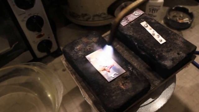 Плавление серебряных украшений