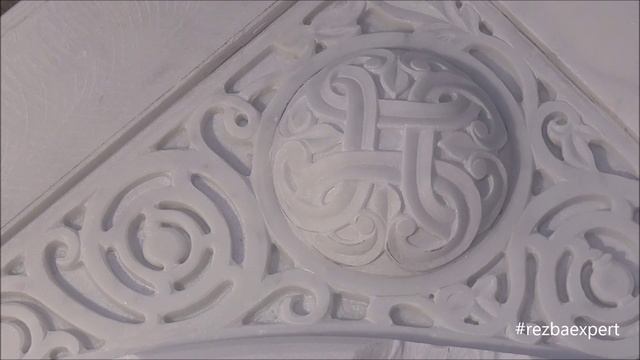 Деталь иконостаса. Мрамор Bianco Carrara