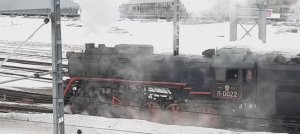 Паровоз Л 0022 маневрирует на станции Подмосковная возле депо Подмосковная