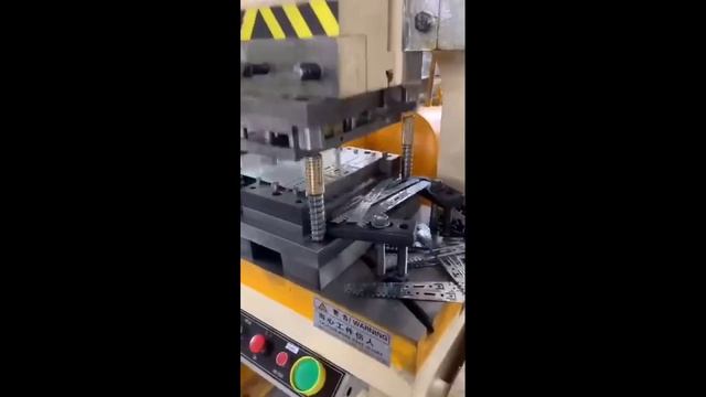 АГРАФ (гипсокартон профили учун подвес) ишлаб чиқариш линияси смотреть онлайн