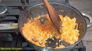 Рыба в томатном соусе на сковороде | Рыба в томате с луком и морковью