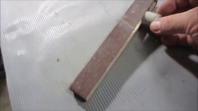 ПРОСТАЯ ПРИСПОСОБА ДЛЯ КРЕПЛЕНИЯ ШЛИФ ШКУРКИ смотреть онлайн