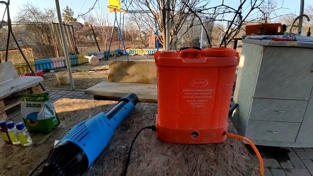 Обработки и подкормки по листу стали легче и быстрее. Приобрел помощника.