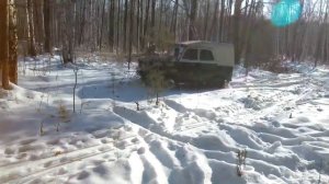 УАЗ 3151 на Я245 с нарезанным протектором по снегу.