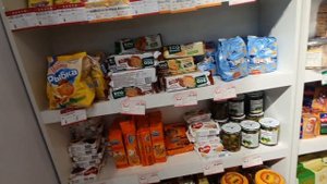 Магазинчик русских сладостей в Китае. Что из русских продуктов продают в китайском торговом центре
