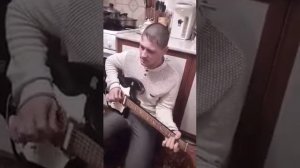 Исполняет. Александр Седов.