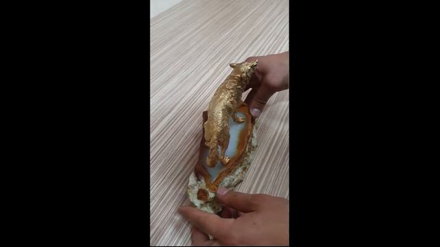 Статуэтка: Скульптура волк из бронзы с позолотой смотреть онлайн