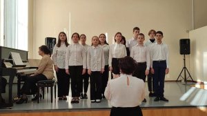 Хор ДШИ г. Ершова.  Русская  народная  песня  "Я вечор в лужках гуляла"