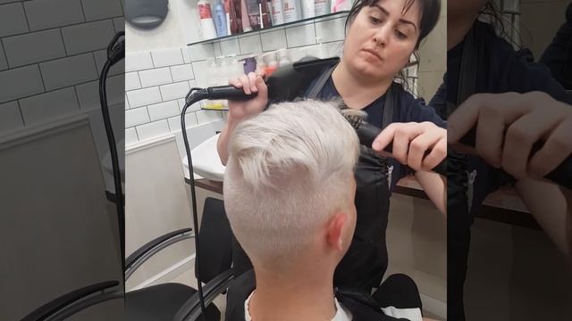 Мужское блондирование волос