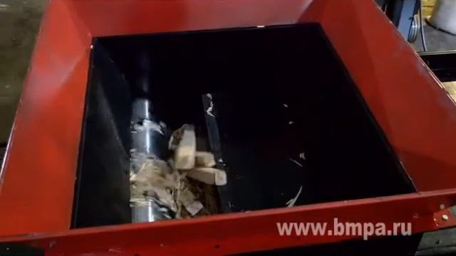 Однороторный шредер для дерева