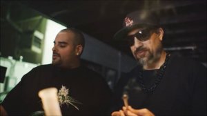 Cypress Hills - Roll It Up Light It Up Smoke It Up [Music Video]