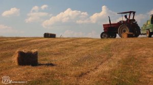 Fiat 450H & John Deere 332 - Baling Hay For The Farm