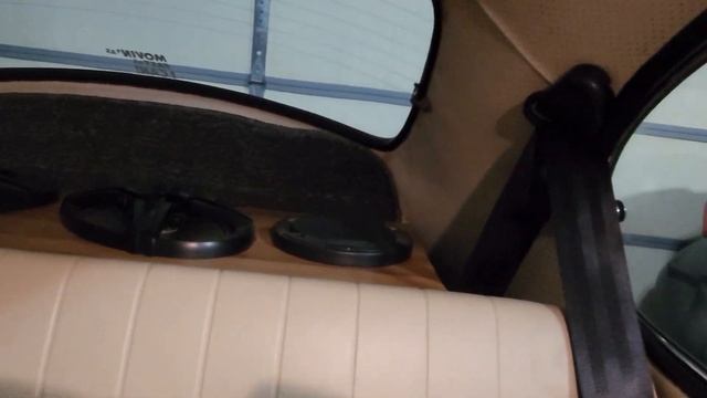 70 VW Beetle 3 point rear seat belts смотреть онлайн