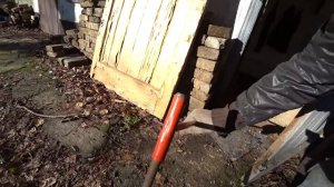 ВВОД ВОДЫ в частный дом от колодца водопровода (скважины) - это легко! Завёл воду под фундаментом.