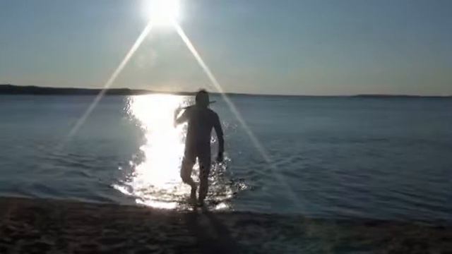 "Солнце за нас"