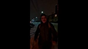 ШКОЛЬНИК КИНУЛ ПЕТАРДУ В ОКНО