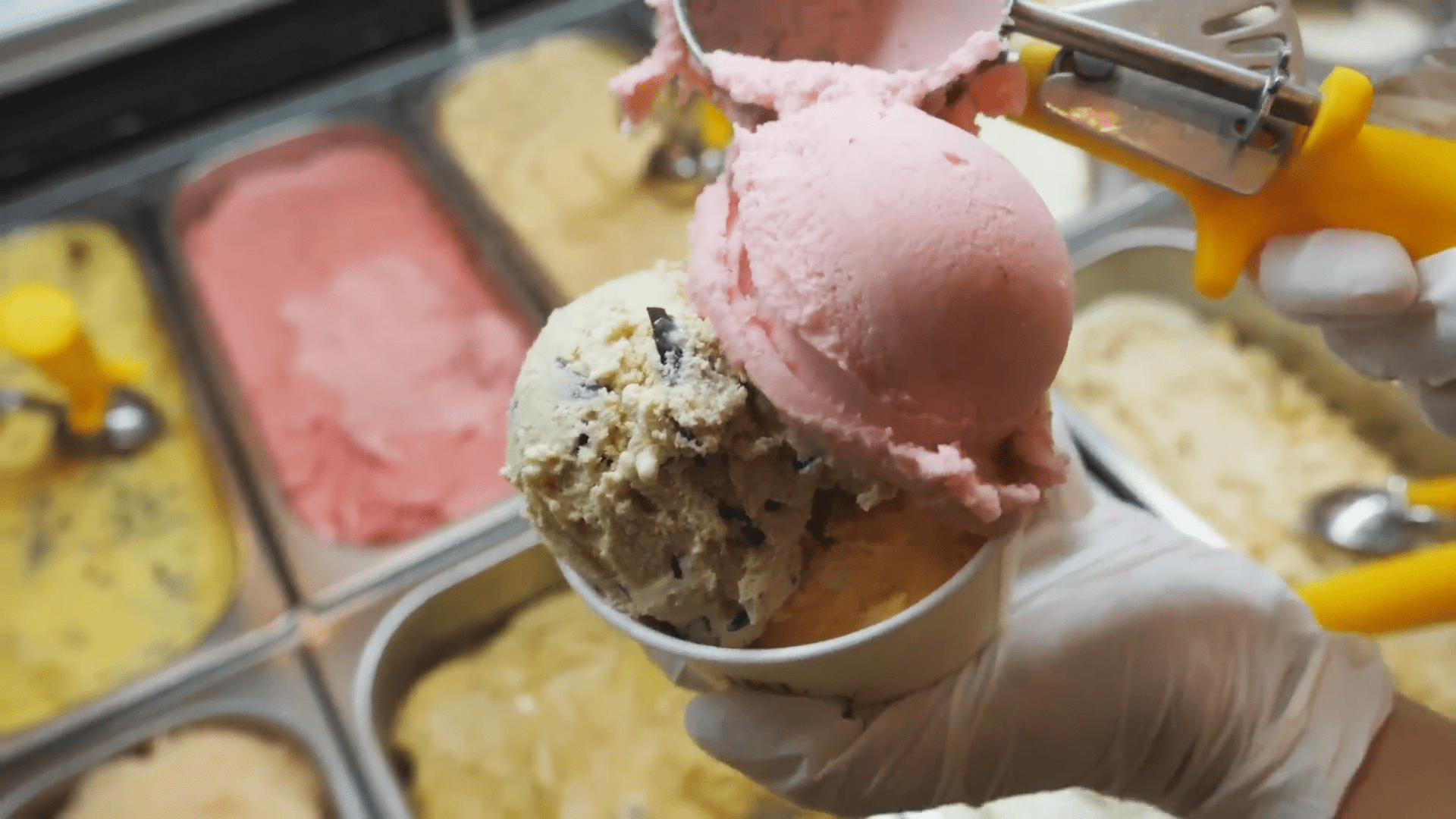 Домашнее ручное мороженое (помидор, сыр, зелень, авокадо) смотреть онлайн