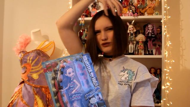 СУПЕР ДЕШЕВЫЕ КУКЛЫ МОНСТЕР ХАЙ, ВИНКС, ДЕВОЧКИ ЭКВЕСТРИИ// Обзор моей коллекции кукол в упаковках. смотреть онлайн