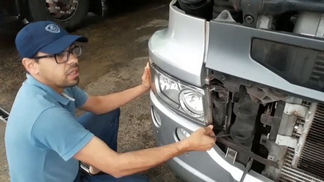 lâmpada do farol Scania queimou troque você mesmo смотреть онлайн