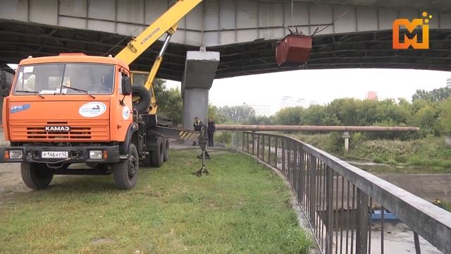 Спасатели подняли с речного дна 7 кубометров мусора