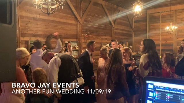 Blanco Brown - The Git Up Dance At Wedding !!! Atlanta DJ смотреть онлайн