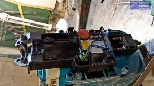 Отбойный молоток Makita HM 1307 C. Обгорели контакты на блоке управления. Ремонт