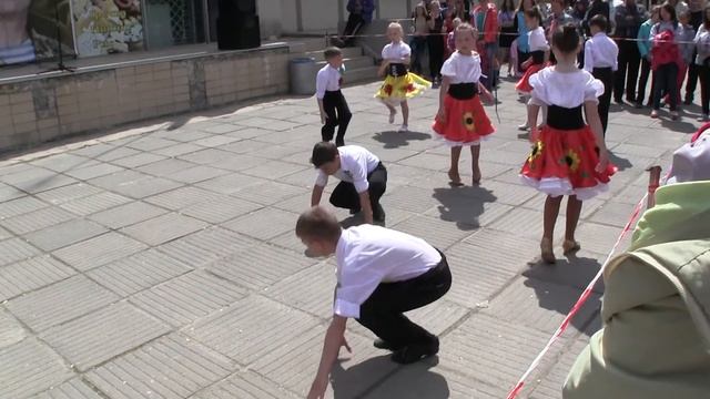 Коллектив бального танца "Алексия" - 01.05.2016 смотреть онлайн