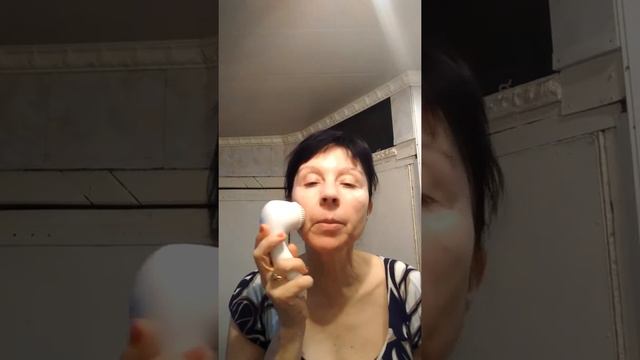 Аппарат для очистки лица от Орифлейм смотреть онлайн