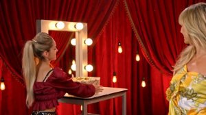 Heidi Klum Does Quick-Change With Lea Kyle! - America's Got Talent