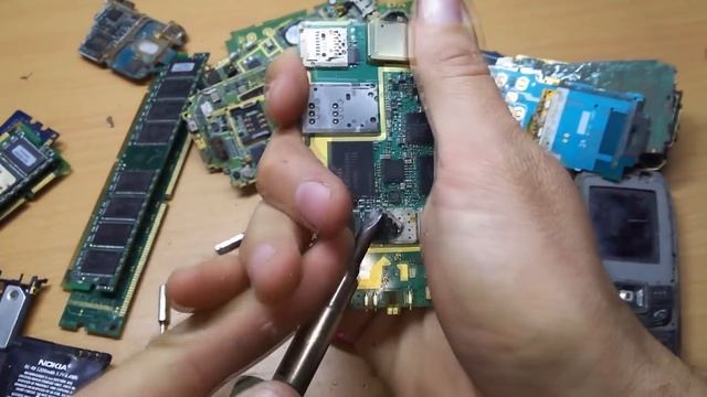 ЗАРАБОТОК НА СТАРЫХ МОБИЛЬНЫХ ТЕЛЕФОНАХ смотреть онлайн