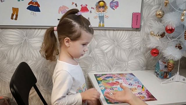 Аутизм, 5 лет.  ИГРА - ХОДИЛКА. Правила, социальные навыки, координация, понятие о количестве.