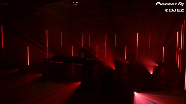 CDJ-3000 Artist Series: DJ EZ performance смотреть онлайн