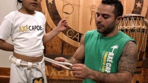 How to tie your Capoeira belt - Axe Capoeira Toronto