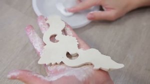 Декупаж бутылок.  Новогодний декор своими руками. Декупаж салфетками.