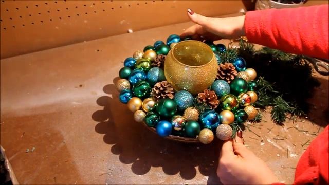 Новогодний подсвечник с перьями павлина.DIY