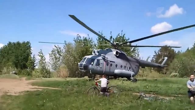 Взлет вертолета Ми 8 (Добрянка).mp4 смотреть онлайн