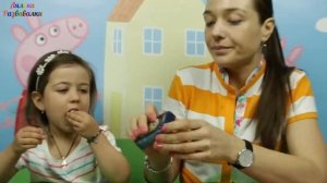 Играем с Эмилюшей: Свинка Пеппа ЧЕМОДАНЧИК с сюрпризами