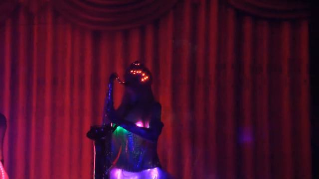 Саксофонистка Julia Sax & группа"Light Girls"