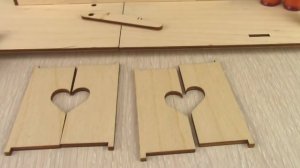 Кеша ПОСТРОИЛ себе ДОМ! Деревянная ИЗБУШКА? Мультики с игрушками Ми-ми-мишки