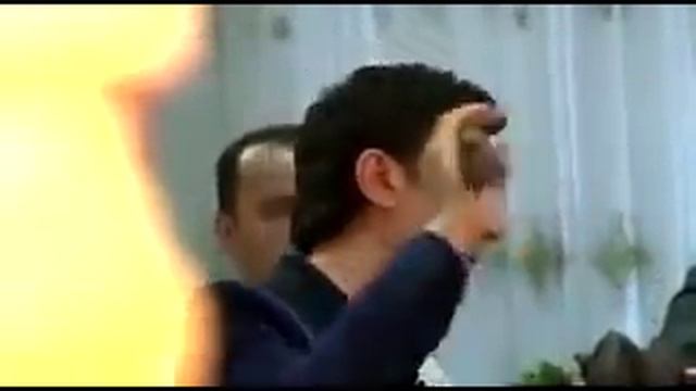 Botir Qodirov Xonadonda jonli ijro