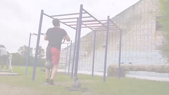 НЕВОЗМОЖНЫЕ ПОДТЯГИВАНИЯ НА ТУРНИКЕ смотреть онлайн