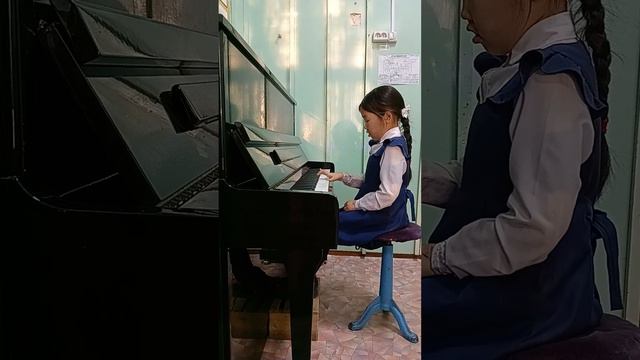 Колесова Василина 1 кл. Намская ДШИ Н.Соколова "Земляника и лягушки", Х.Максимов "Таммахтар" смотреть онлайн