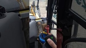 New Holland B115B Органы управления запуск