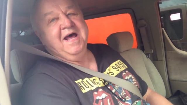 Happy Doug reviews his E51 Elgrand from www.edwardlees.com.au смотреть онлайн