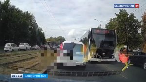 Ехавшего по "встречке" водителя НефАЗа в Уфе задержали после видеозаписи в соцсетях