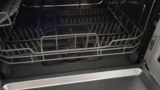 Обзор компактной посудомойки MIDEA MCFD - 0606 Стоит ли брать? Преимущества модели смотреть онлайн