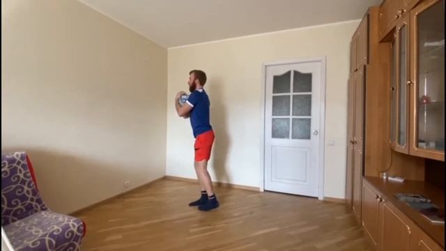 Выпад назад со скольжением смотреть онлайн