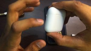 Airpods Blinking Green Light Solution🔥🔥 Airpods Battery Problem || Airpods Not Connecting Solved!!🔥