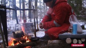 Постройка укрытий в лесу / ЧУМ Своими руками #4 ПОСТРОЙКА УБЕЖИЩА / Лесной дом / бушкрафт зимой